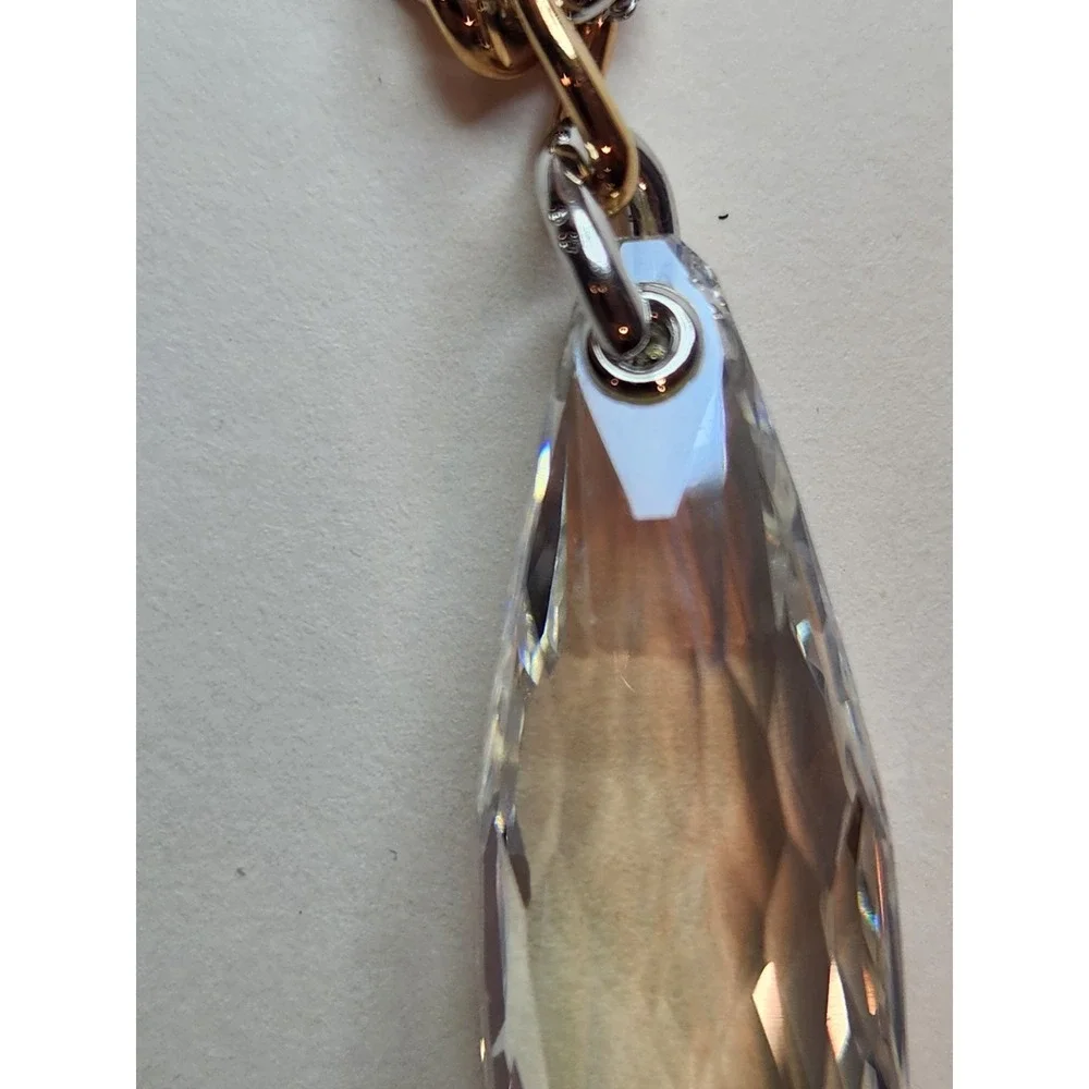 Swarovski Crystal Teardrop Pendant Necklace Silver tone‎ Chain Signed